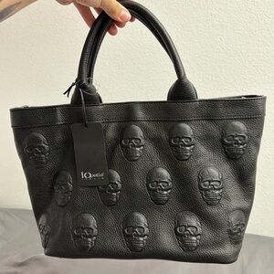 ΔΊopelle italia brand
Black leather skull tote bag
